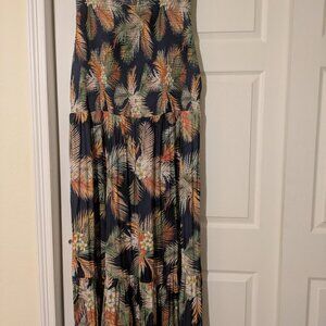 Leaf Print Sleeveless Maxi Dress – Navy Tropical Print